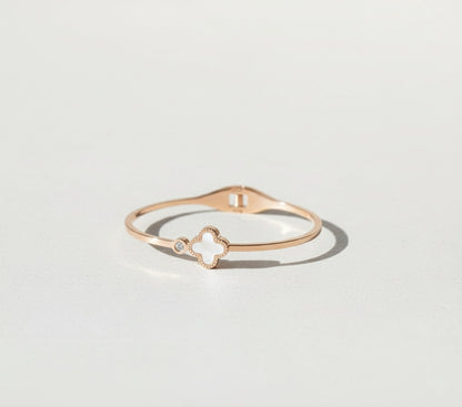 Daylight Clover band